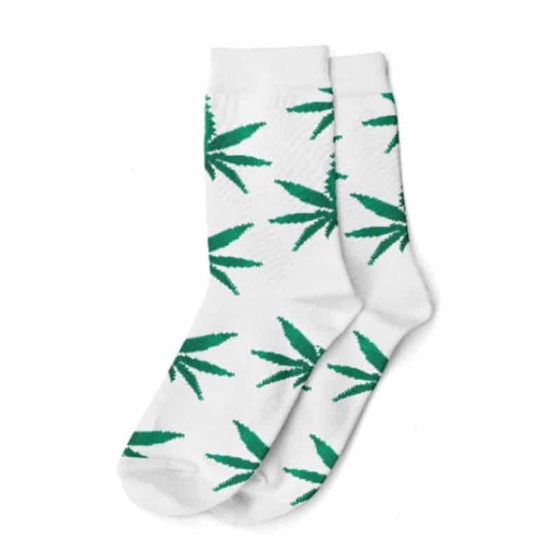 Cannabis Socken mit einzigartigem Design: Perfekt für Cannabisliebhaber. Stilvolle und bequeme Cannabis Socken für einen Hauch von Originalität. Hier ansehen!